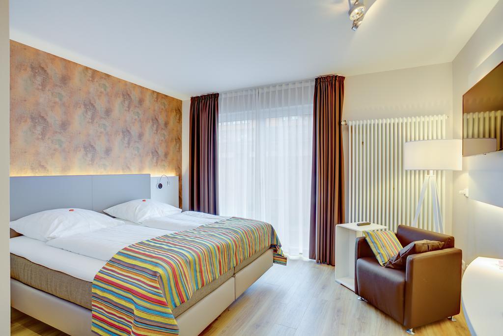 Elisabeth Hotel Garni Детмольд Номер фото